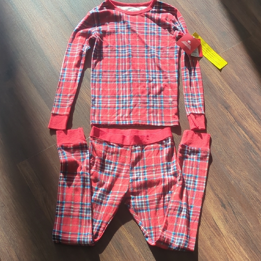 Wondershop Red and Blue Plaid Pajama Set For Kids Size 8. Perfect For Sleep Time